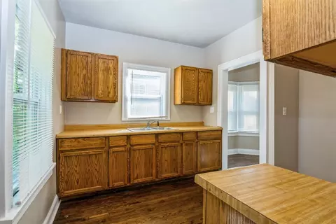 636 W 44th Ave, Gary, IN 46408 photo 3