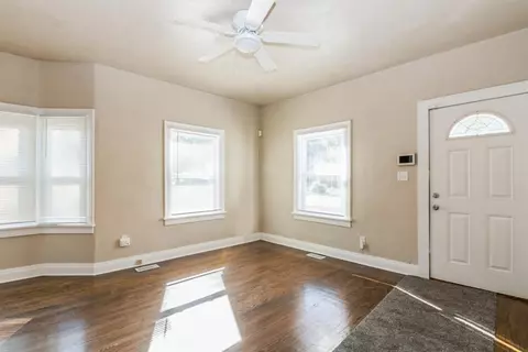 636 W 44th Ave, Gary, IN 46408 photo 2