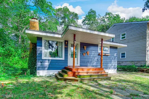 7424 Maple Ave, Gary, IN 46403 photo 2