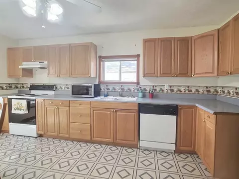 207 E North St, Boswell, IN 47921 photo 12