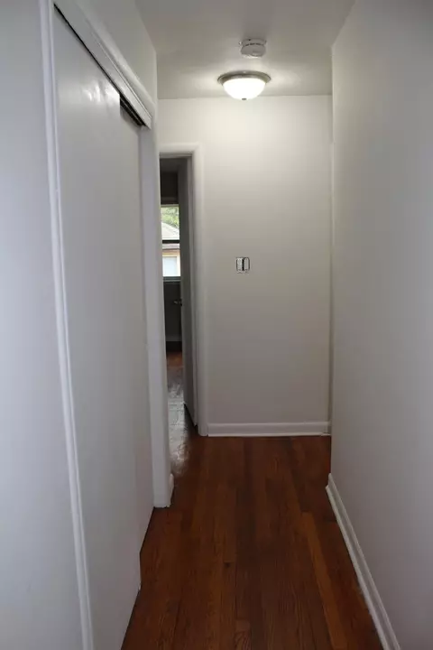241 N Dwiggins St, Griffith, IN 46319 photo 9