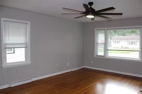 241 N Dwiggins St, Griffith, IN 46319 photo 7