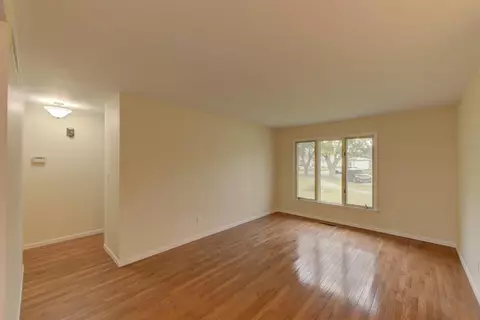 965 Apache Ct, Crown Point, IN 46307 photo 4