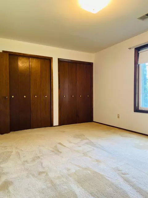 910 Camellia Dr #9, Munster, IN 46321 photo 9