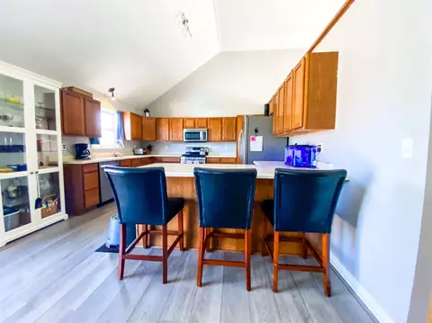 305 Pinehurst Ct, Valparaiso, IN 46383 photo 12