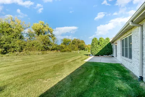 822 Veterans Ln, Crown Point, IN 46307 photo 23