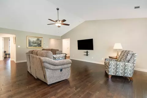 822 Veterans Ln, Crown Point, IN 46307 photo 5