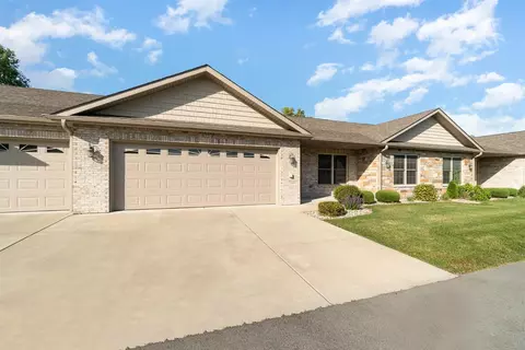 822 Veterans Ln, Crown Point, IN 46307 photo 2