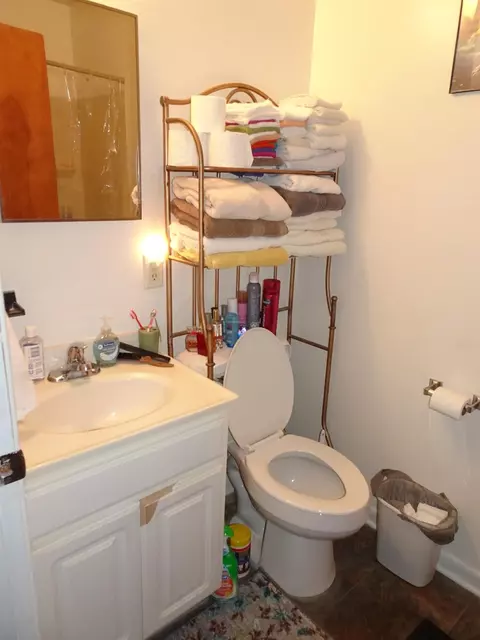 52 E John St, Knox, IN 46534 photo 33