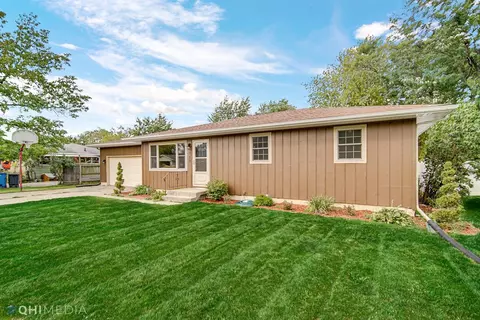 520 Mohawk Dr, Lowell, IN 46356 photo 2
