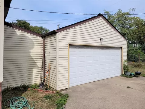 1129 Whitcomb St, Gary, IN 46404 photo 2