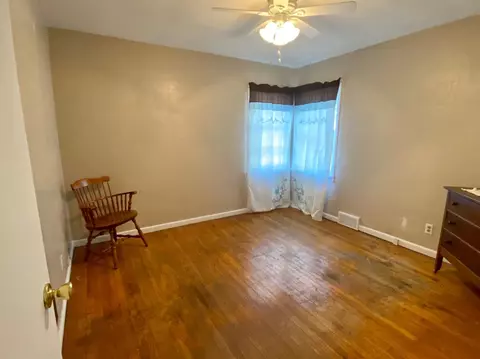 438 S Lafayette St, Griffith, IN 46319 photo 13