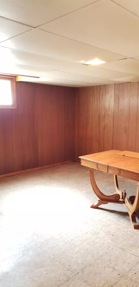409 S Broad St, Griffith, IN 46319 photo 16