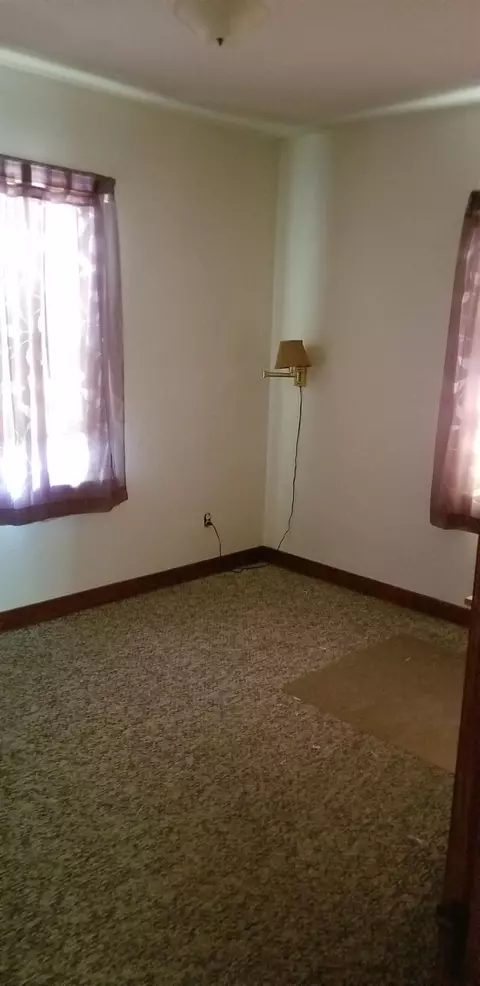 409 S Broad St, Griffith, IN 46319 photo 12