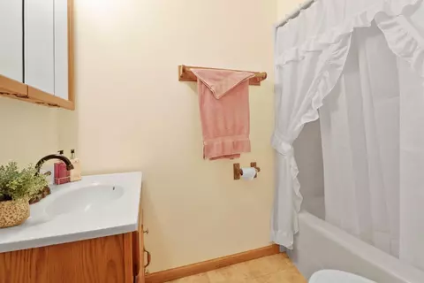 307 Maple Ln, Crown Point, IN 46307 photo 5