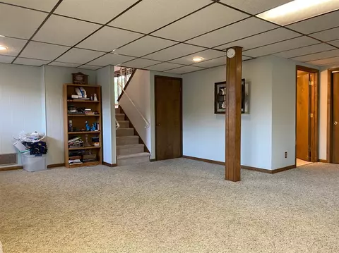 9530 Marigold Ln, Munster, IN 46321 photo 18