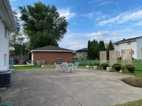 9530 Marigold Ln, Munster, IN 46321 photo 33