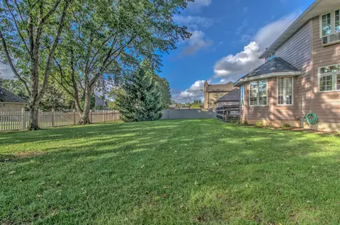 10048 Devonshire Ln, Munster, IN 46321 photo 36