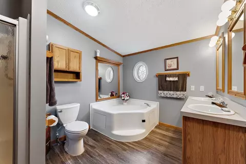 197 N 422, Valparaiso, IN 46383 photo 16