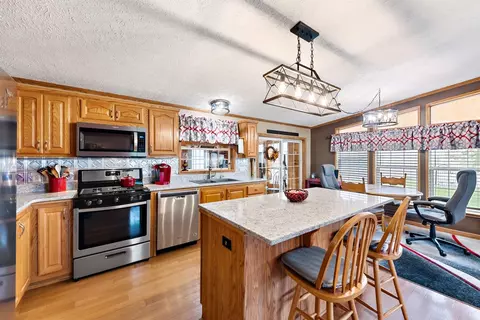 197 N 422, Valparaiso, IN 46383 photo 7