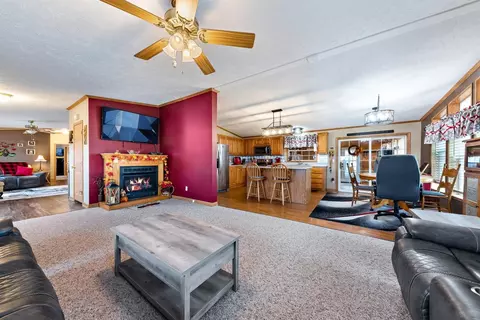 197 N 422, Valparaiso, IN 46383 photo 3