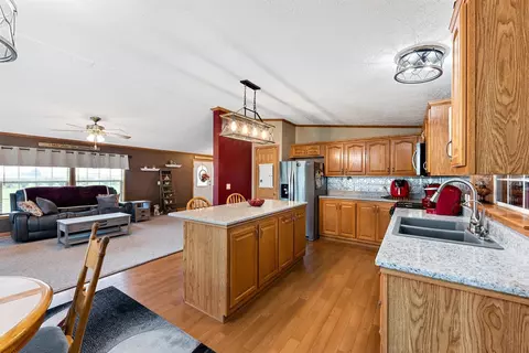 197 N 422, Valparaiso, IN 46383 photo 5