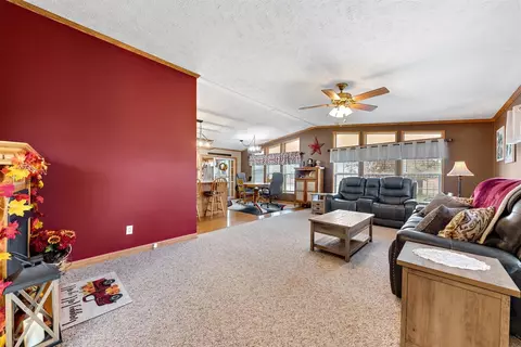 197 N 422, Valparaiso, IN 46383 photo 6