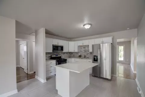 1396 Hanley St, Gary, IN 46406 photo 22