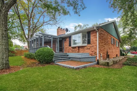 2536 Perry Ct, Dyer, IN 46311 photo 4