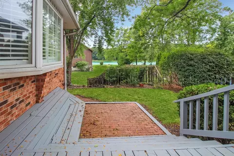 2536 Perry Ct, Dyer, IN 46311 photo 8
