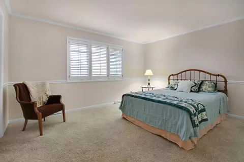 2536 Perry Ct, Dyer, IN 46311 photo 16