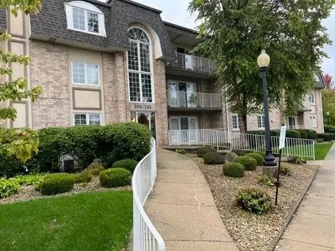207 Swan Dr #2-C, Dyer, IN 46311 photo 2