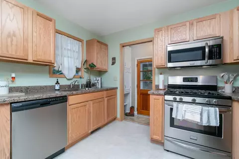929 E Joliet St, Crown Point, IN 46307 photo 8