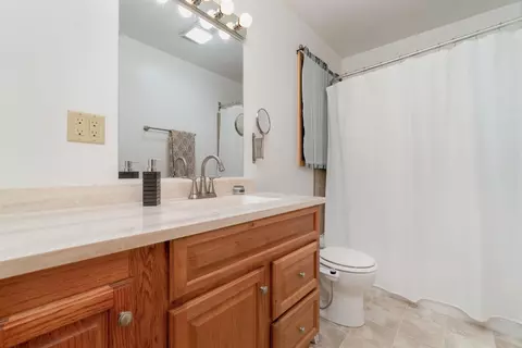 929 E Joliet St, Crown Point, IN 46307 photo 16