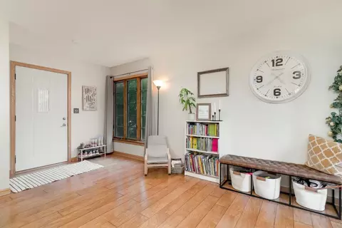 929 E Joliet St, Crown Point, IN 46307 photo 3