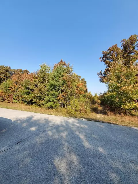 3210 Rachel Ln, Wheatfield, IN 46392 photo 2