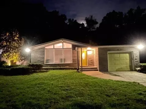 8039 Hemlock Ave, Gary, IN 46403 photo 1