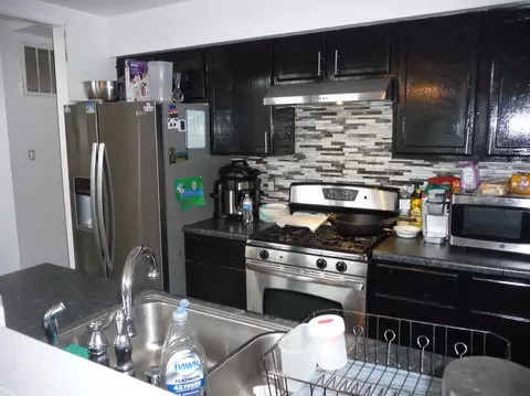 8039 Hemlock Ave, Gary, IN 46403 photo 10
