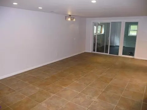 8039 Hemlock Ave, Gary, IN 46403 photo 15