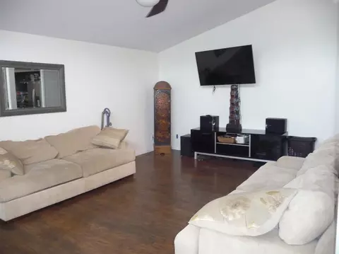 8039 Hemlock Ave, Gary, IN 46403 photo 5