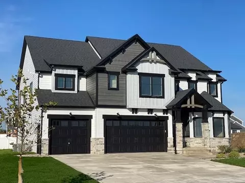 10010 White Jasmine Dr, Saint John, IN 46373 photo 1