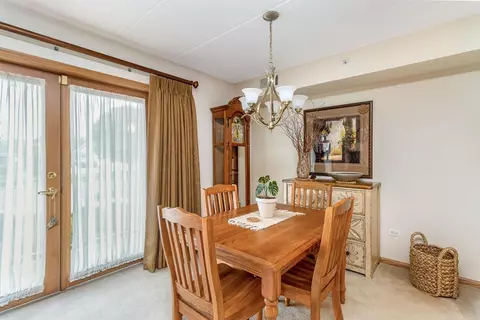 201 Swan Dr #1-B, Dyer, IN 46311 photo 8