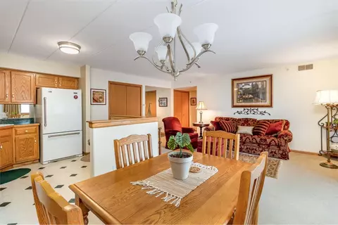 201 Swan Dr #1-B, Dyer, IN 46311 photo 9