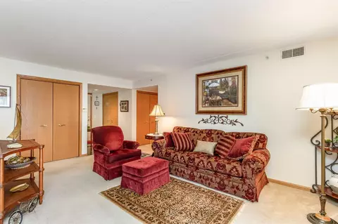 201 Swan Dr #1-B, Dyer, IN 46311 photo 7