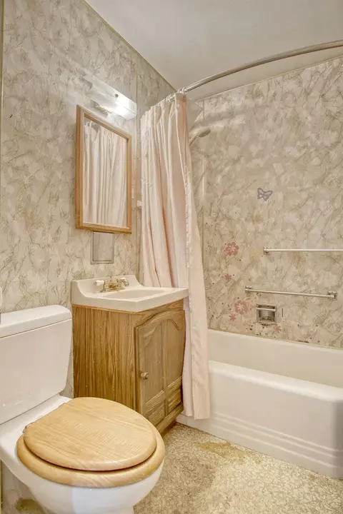 203 Maple St, Crown Point, IN 46307 photo 13
