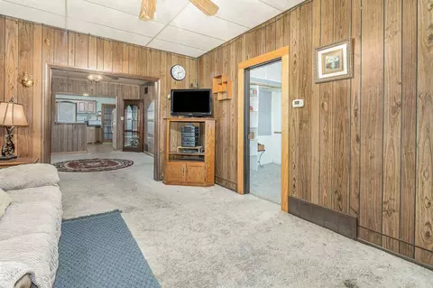 1426 Roberts Ave, Whiting, IN 46394 photo 9