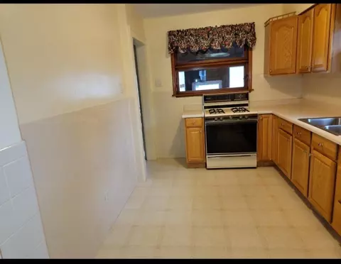 205 E Beam St, Porter, IN 46304 photo 3