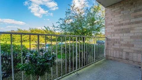 905 Swan Dr #1-B, Dyer, IN 46311 photo 4