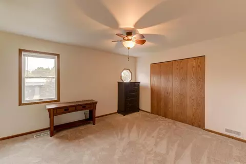 914 N Wheeler St, Griffith, IN 46319 photo 11
