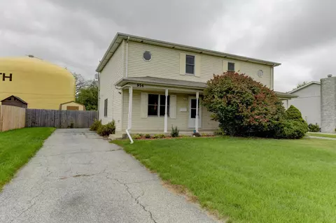 914 N Wheeler St, Griffith, IN 46319 photo 1